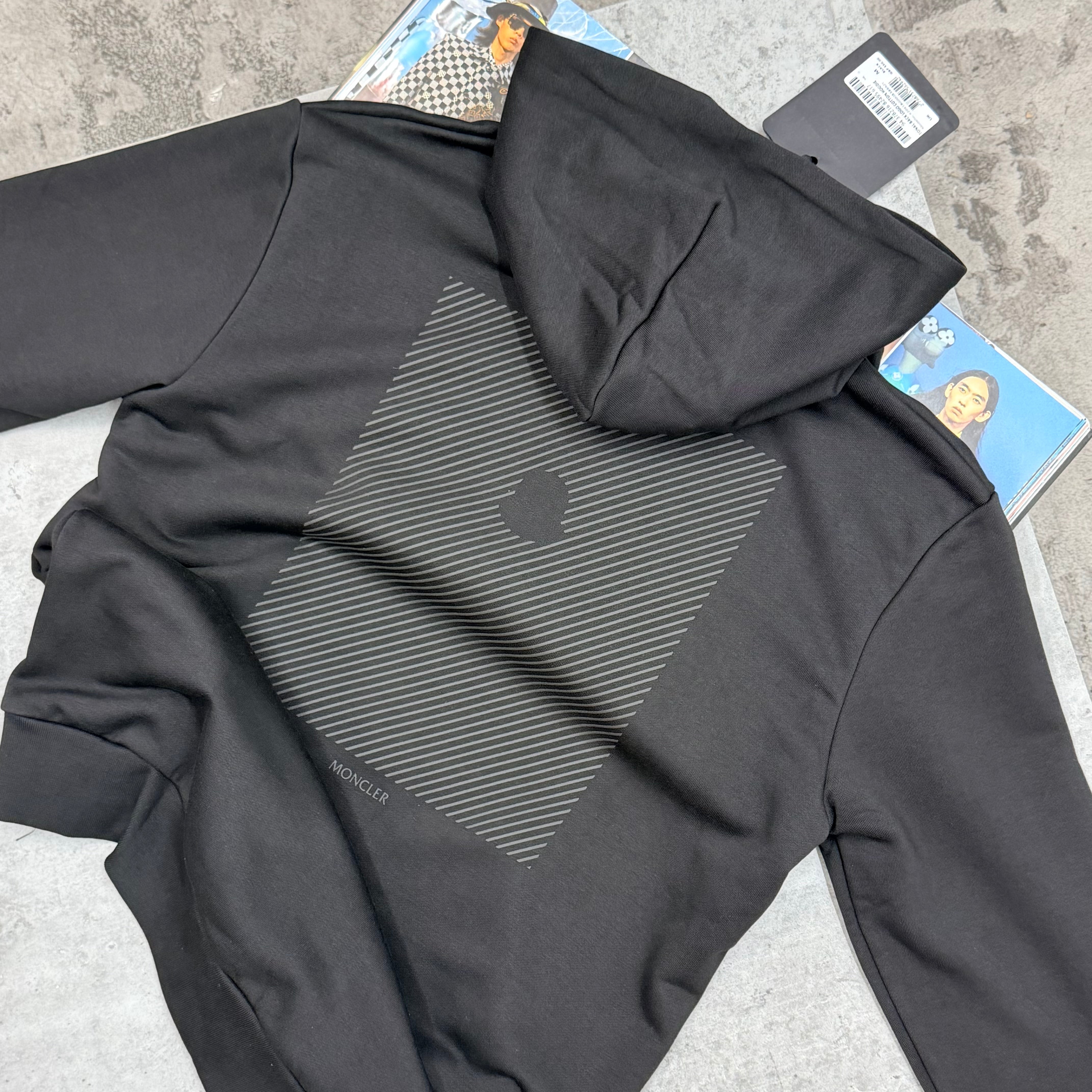 MNCLR - BLACK BADGE HOODIE - BLACK