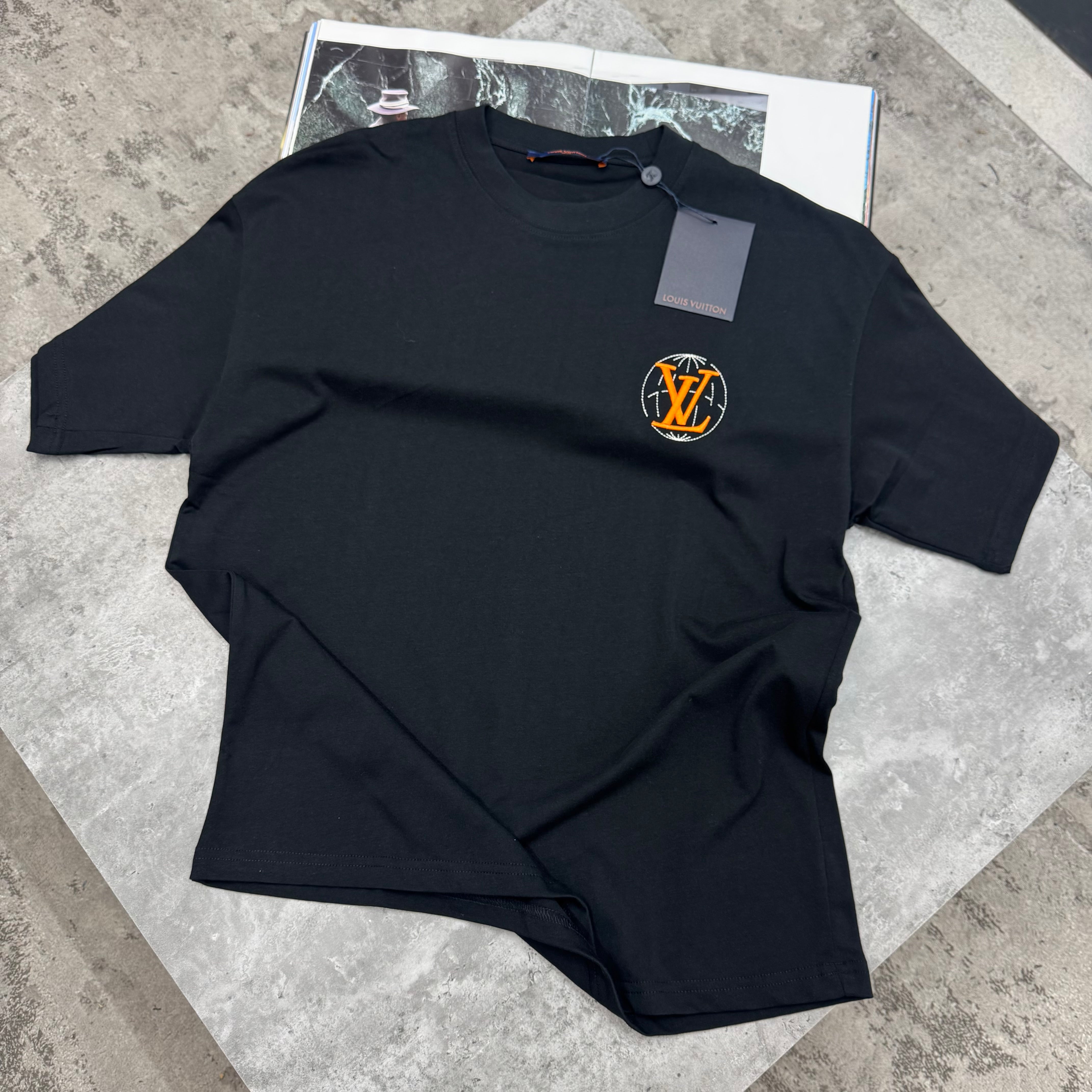 LVE - ORANGE LOGO T-SHIRT - BLACK