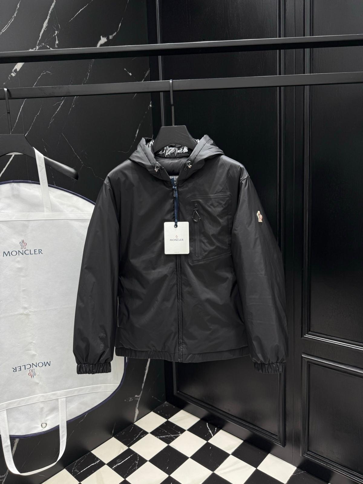 (PRE-ORDER) MNCLR - GRENOBLE REVERSIBLE COAT - BLACK