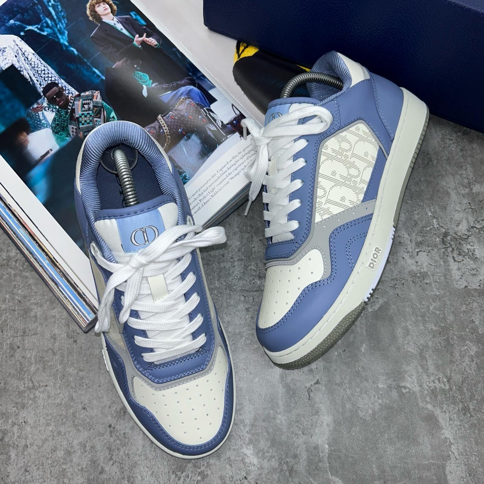 (PRE-ORDER) B27 - TRAINERS - LIGHT BLUE/WHITE