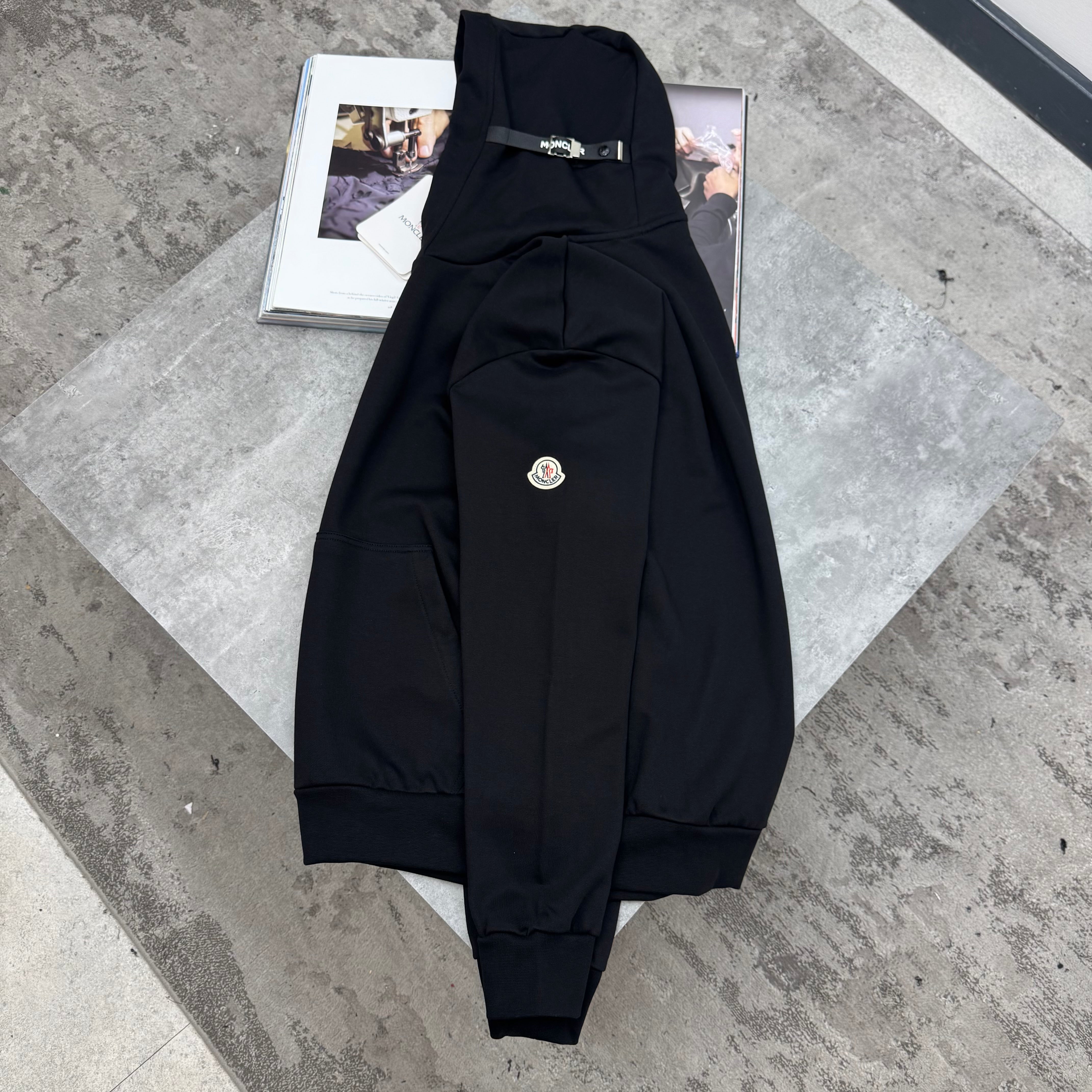 MNCLR - POCKET HOODIE - BLACK