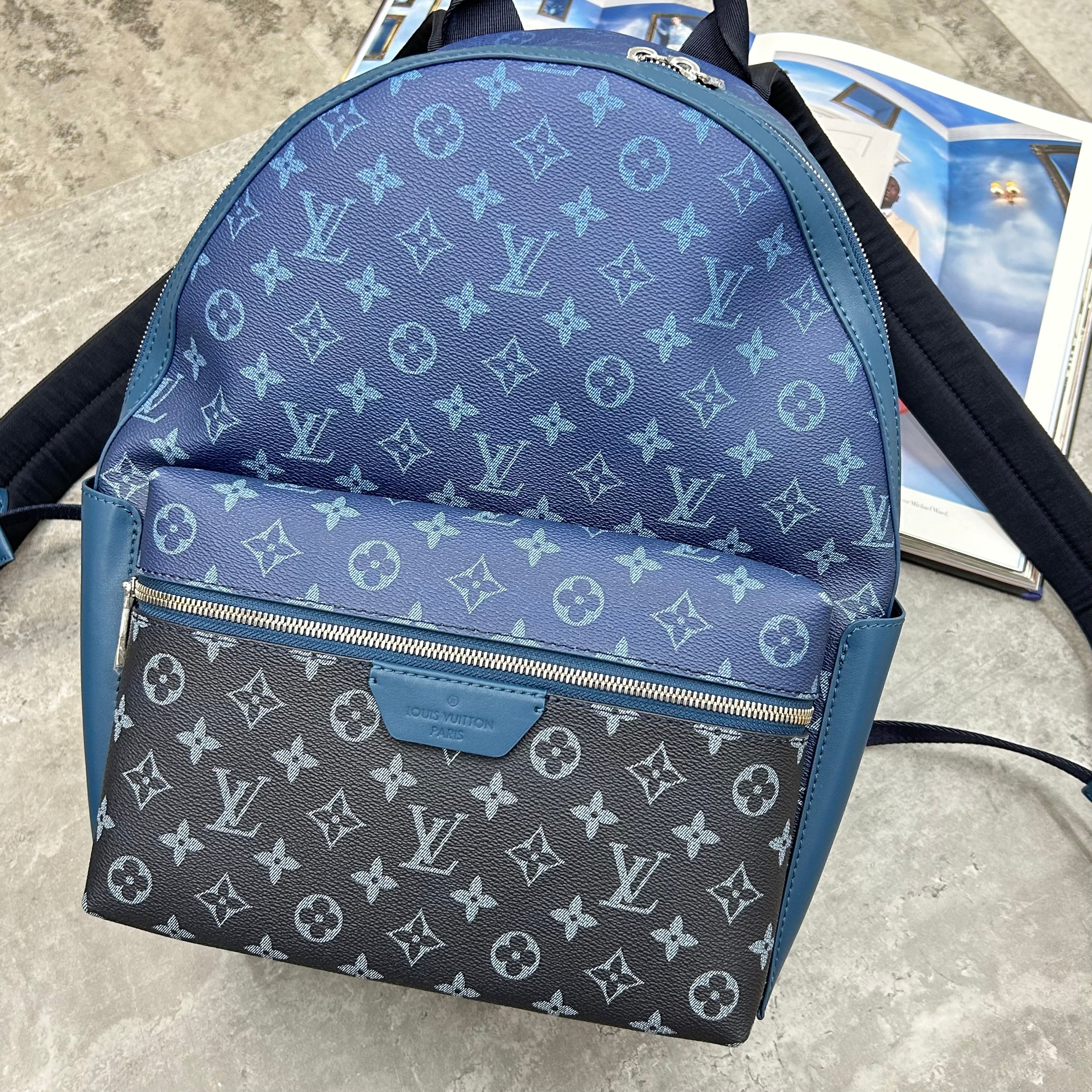 LVE - BACKPACK - BAG - BLACK/BLUE