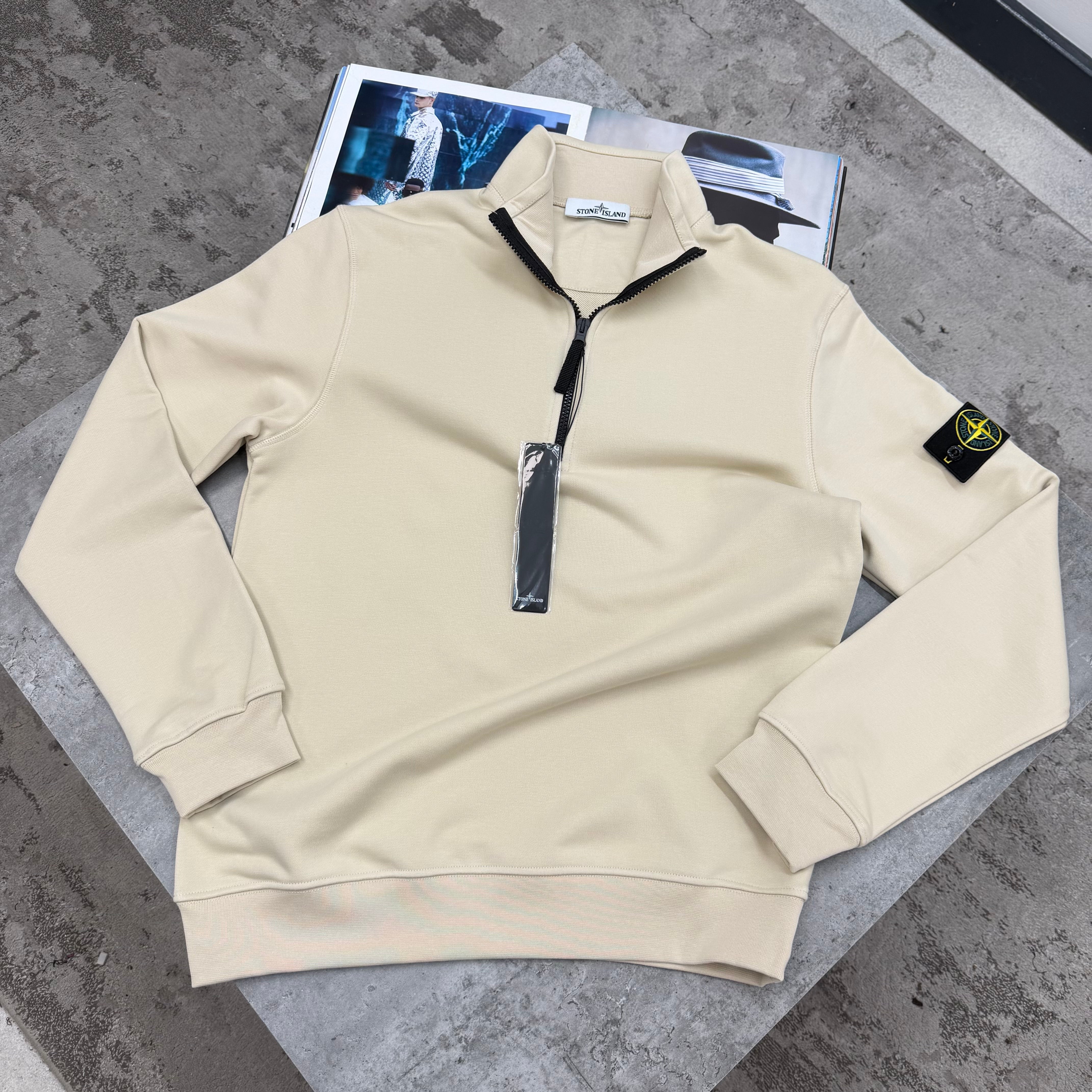 SI - HALF ZIP JUMPER - BEIGE