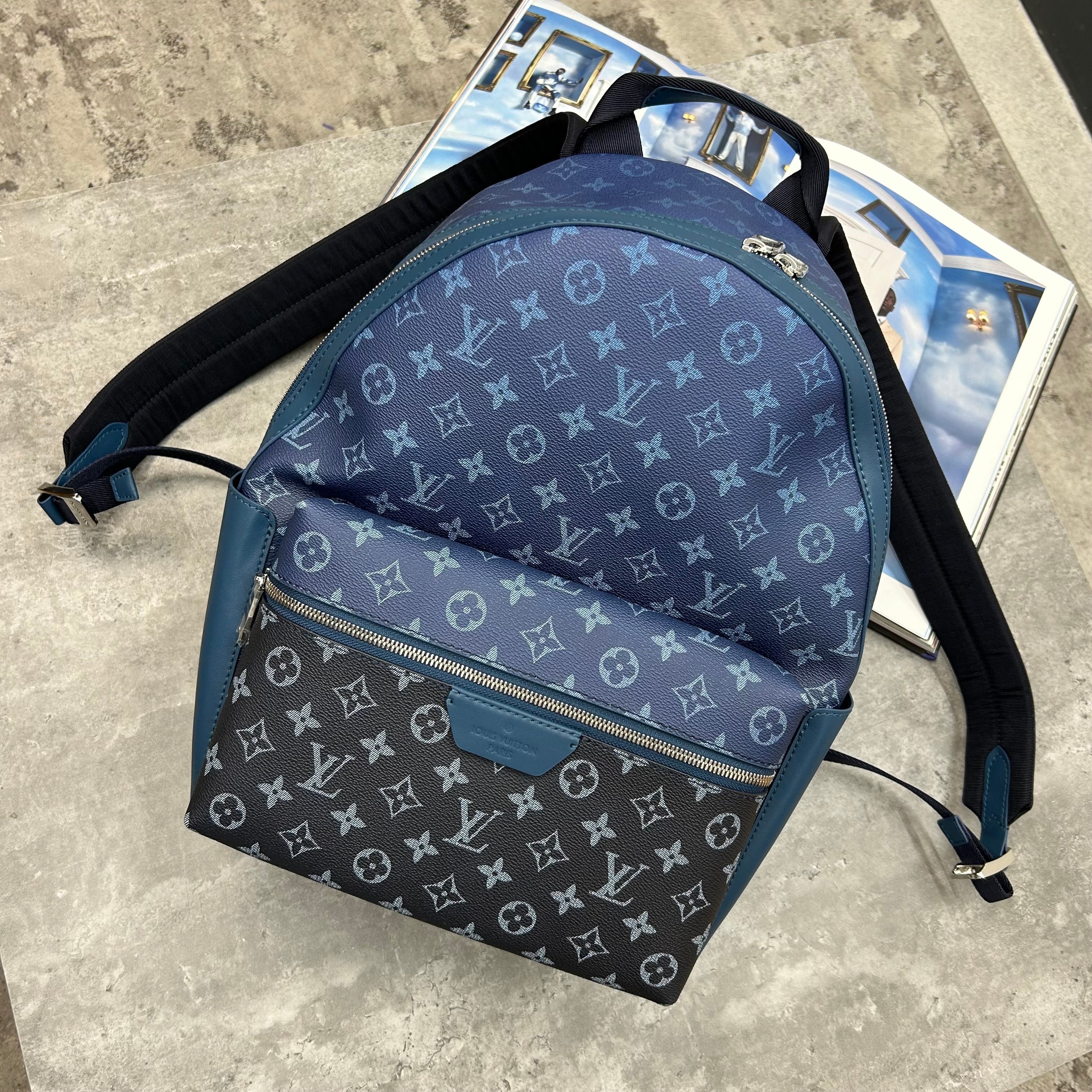 LVE - BACKPACK - BAG - BLACK/BLUE