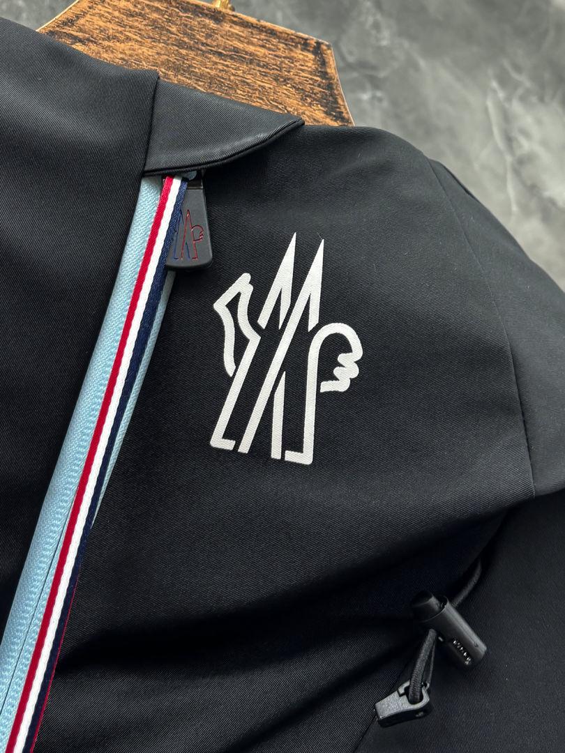 (PRE-ORDER) MNCLR - COAT - BLACK