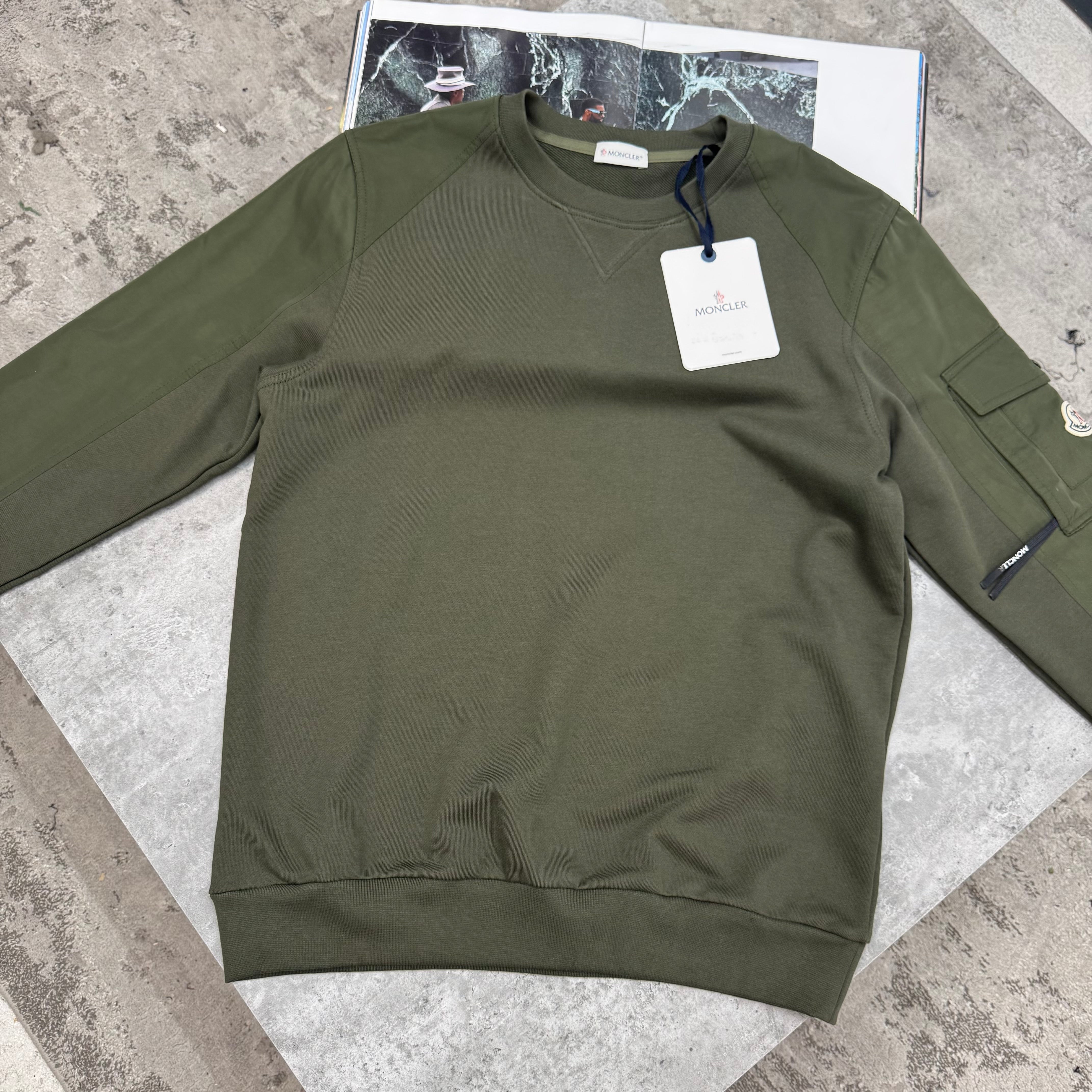 MNCLR - ARM POCKET JUMPER - KHAKI