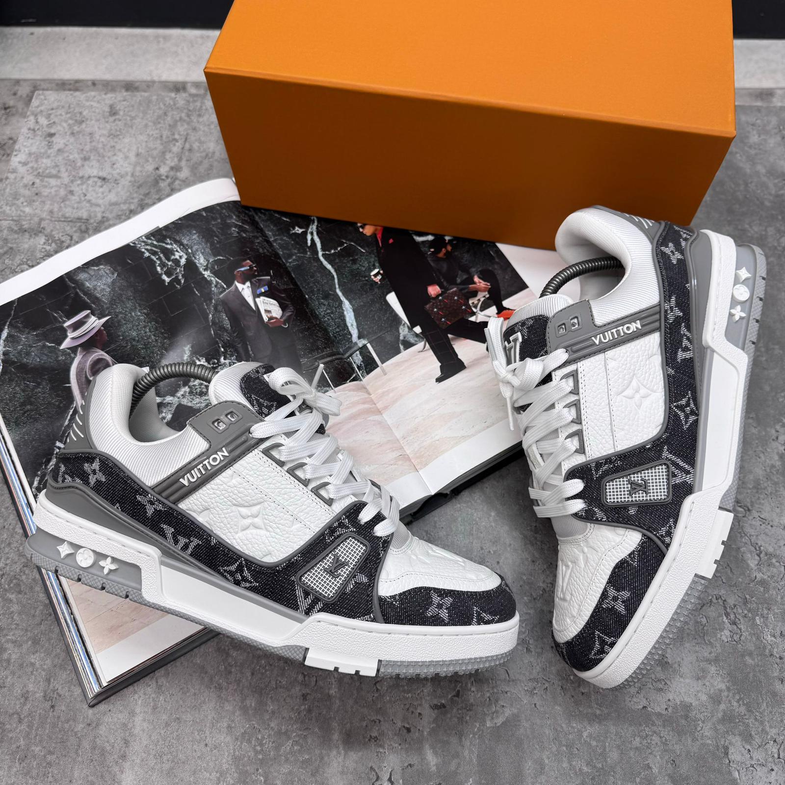 (PRE-ORDER) LVE - TRAINERS - GREY