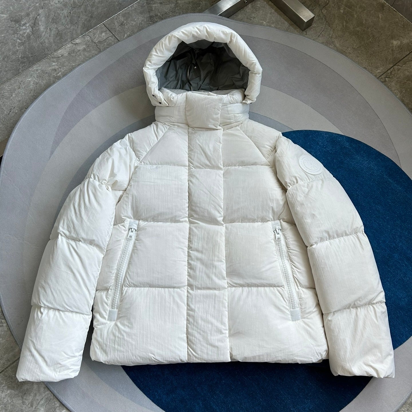 (PRE-ORDER) CG - WOMENS COAT