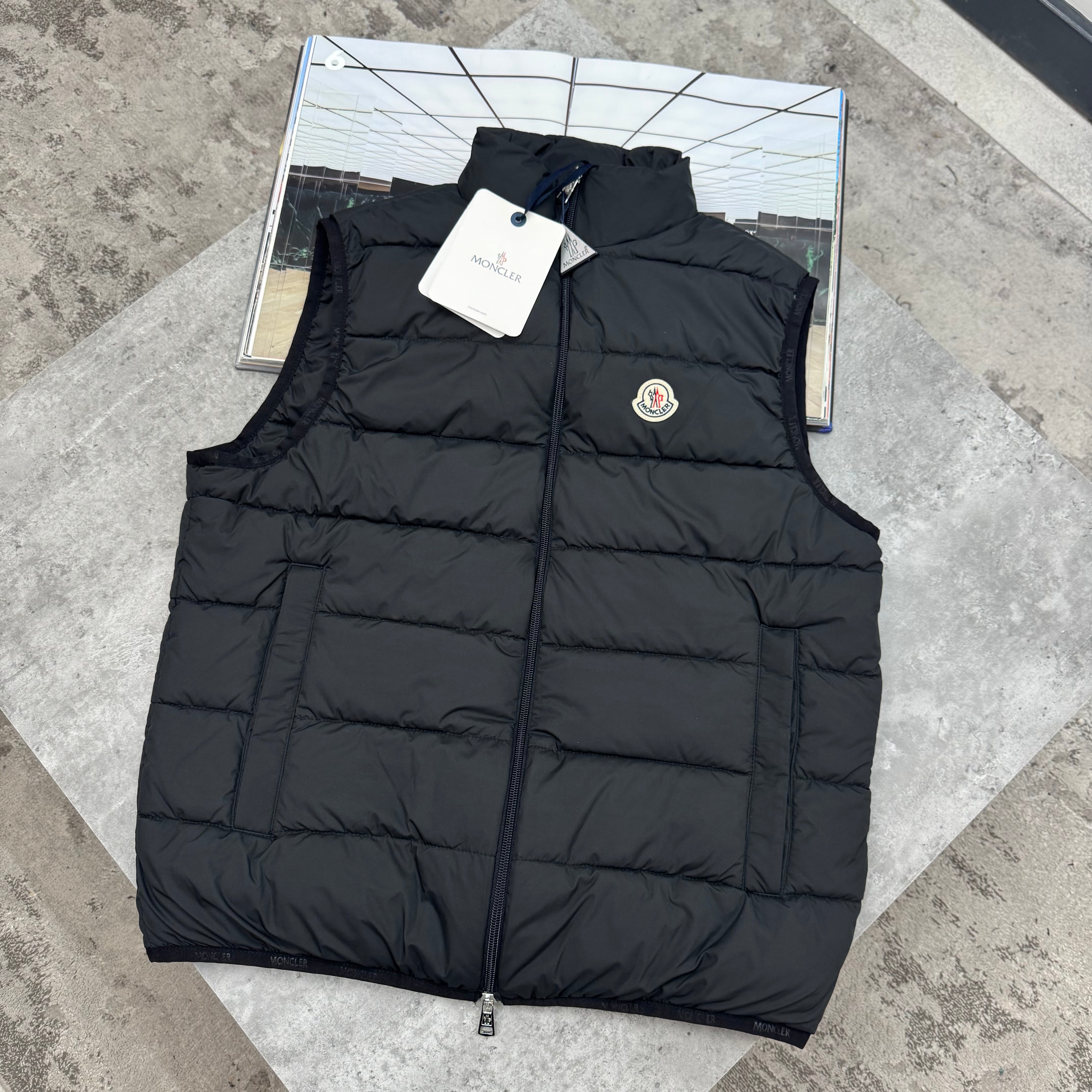 MNCLR - CONTRIN GILET - BLACK