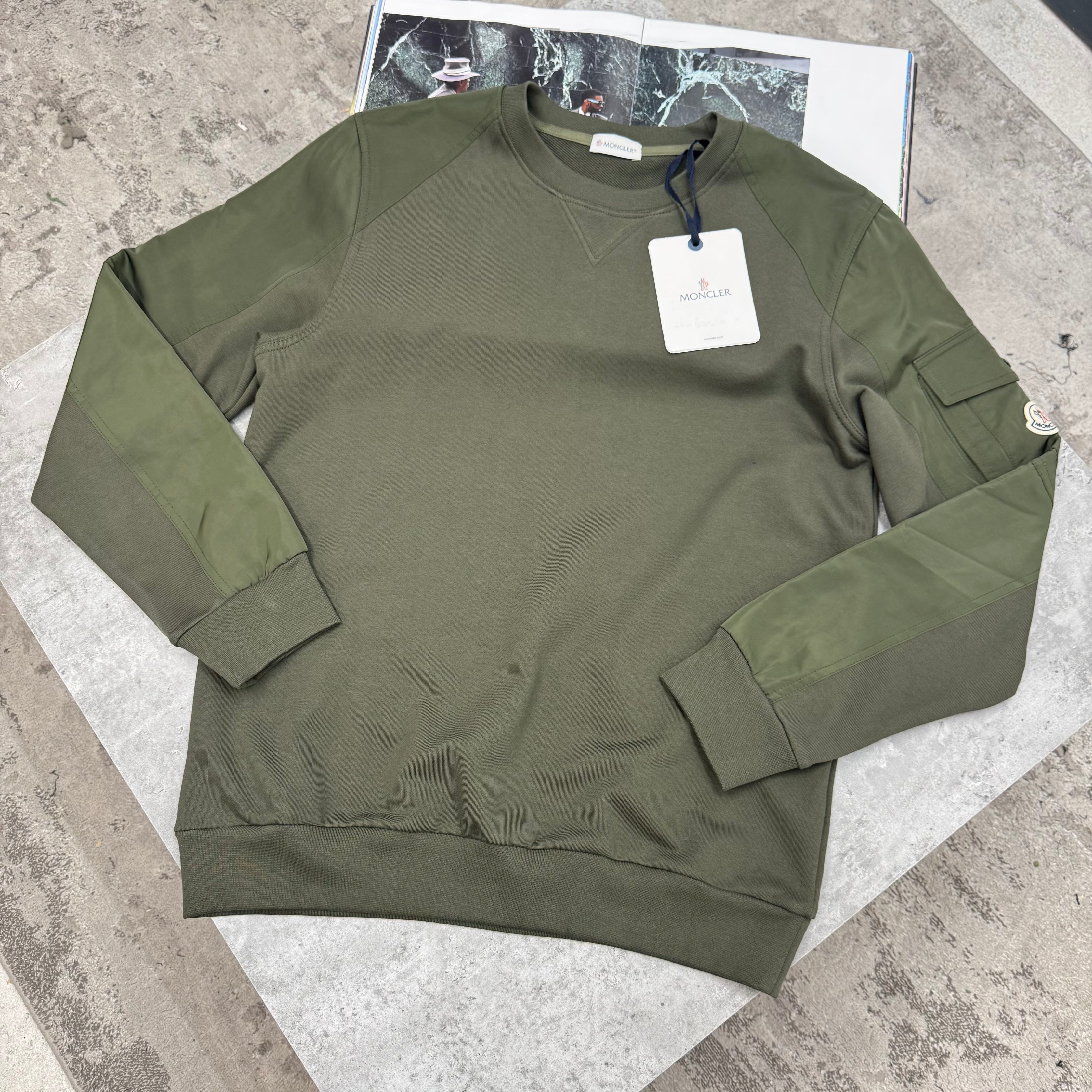 MNCLR - ARM POCKET JUMPER - KHAKI