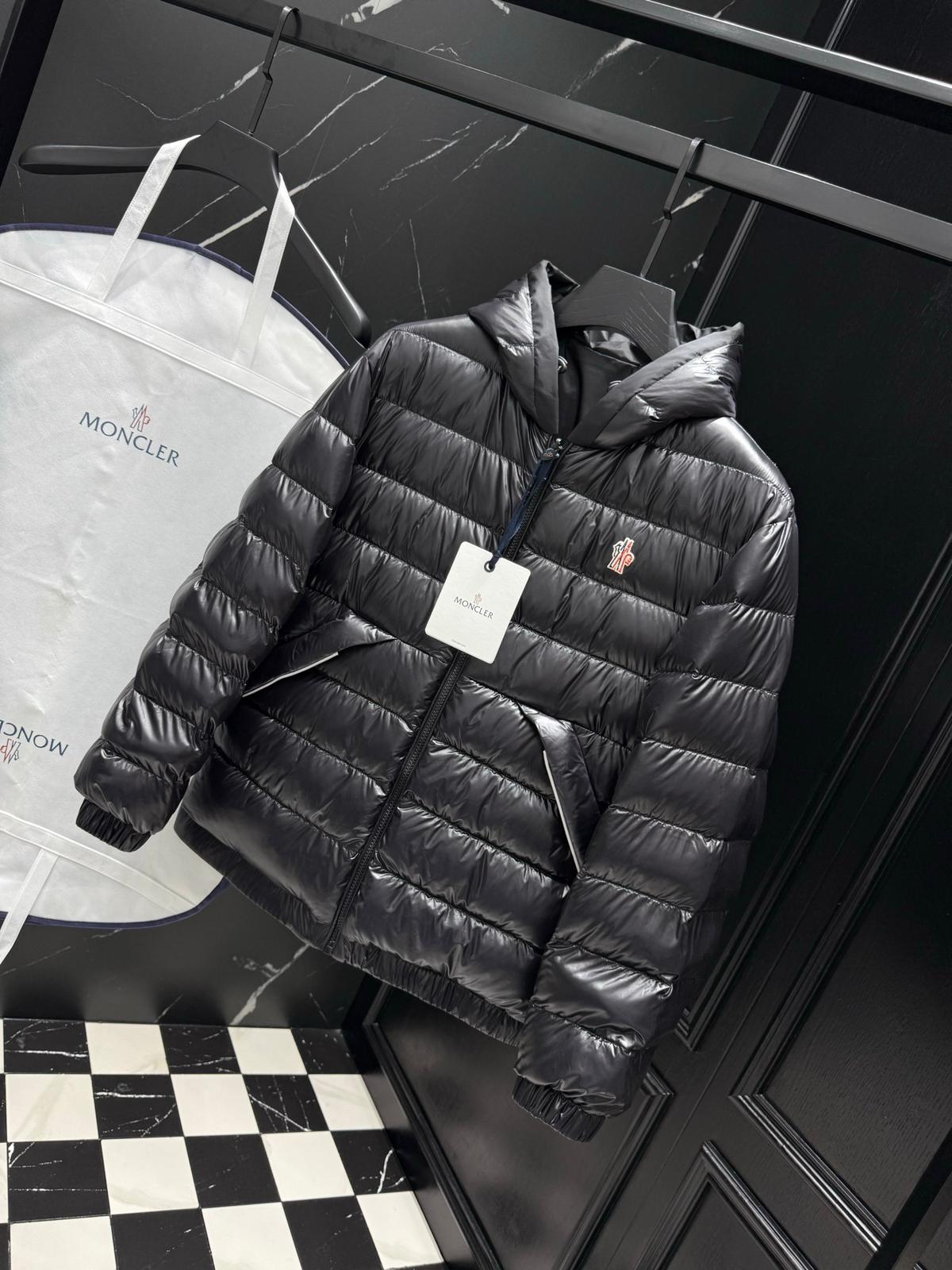 (PRE-ORDER) MNCLR - GRENOBLE REVERSIBLE COAT - BLACK