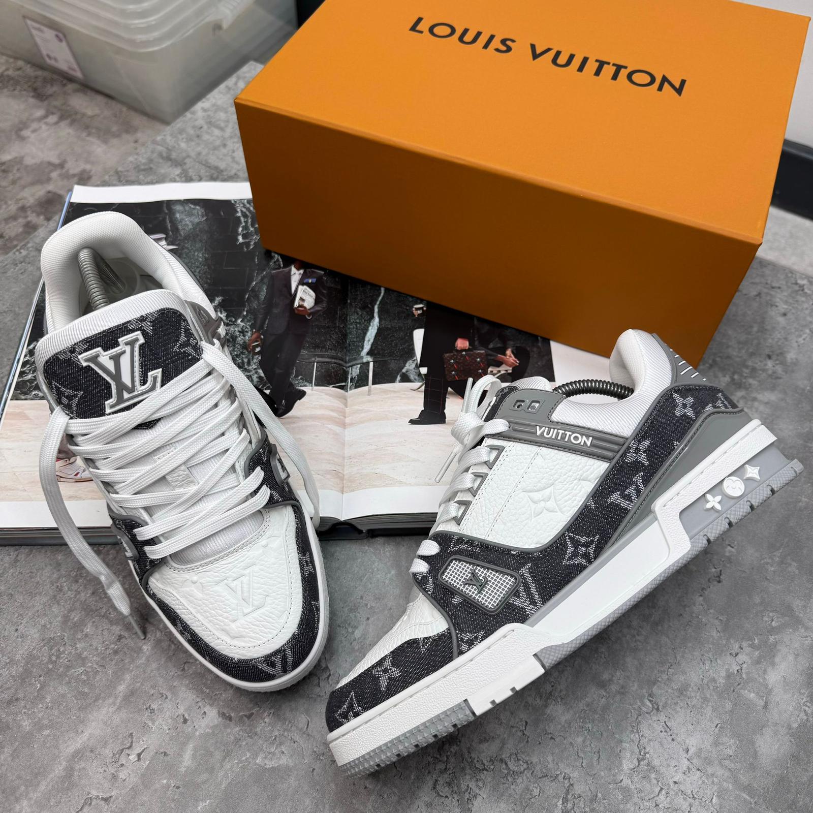 (PRE-ORDER) LVE - TRAINERS - GREY