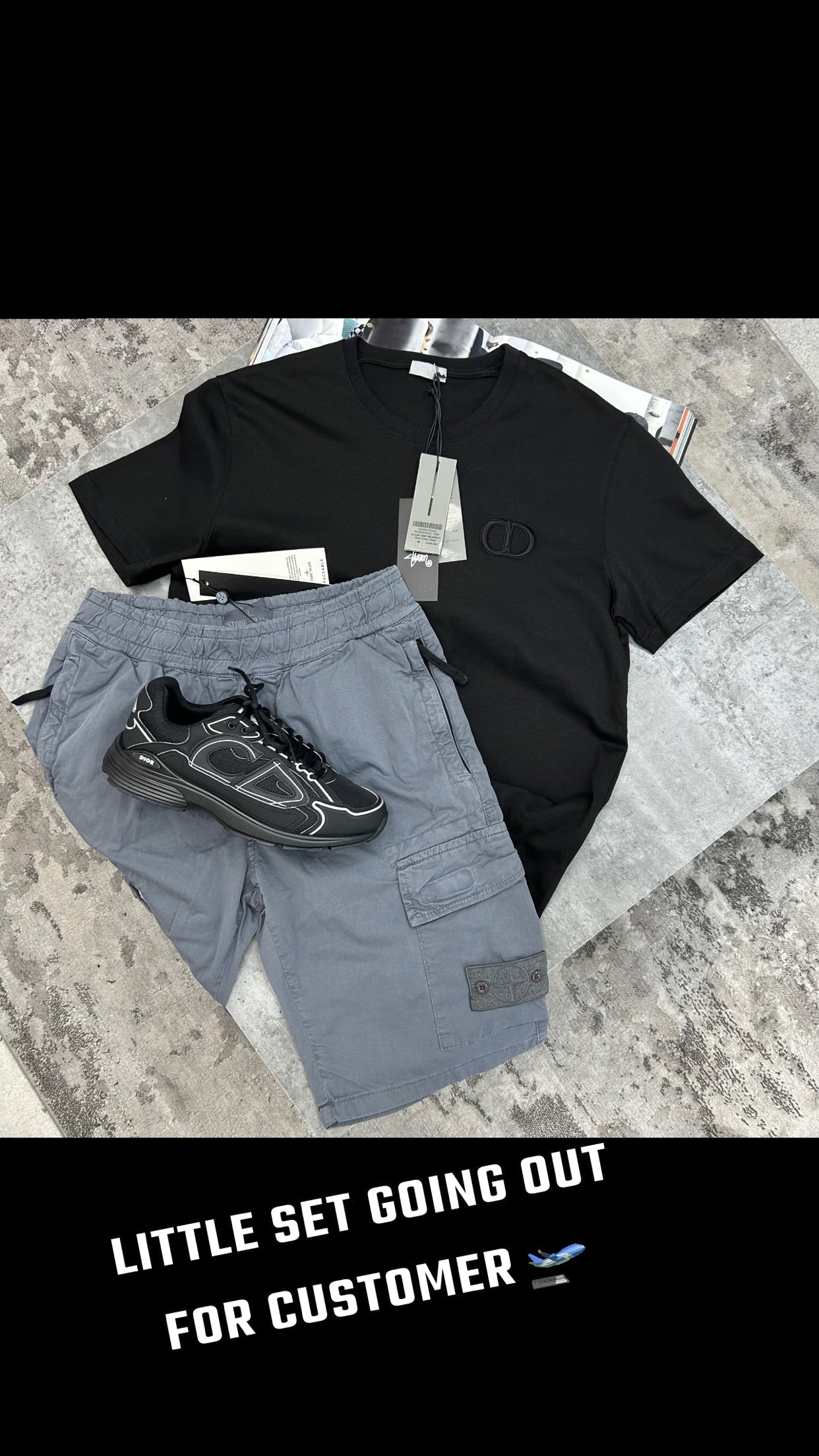 CD - T-SHIRT - BLACK