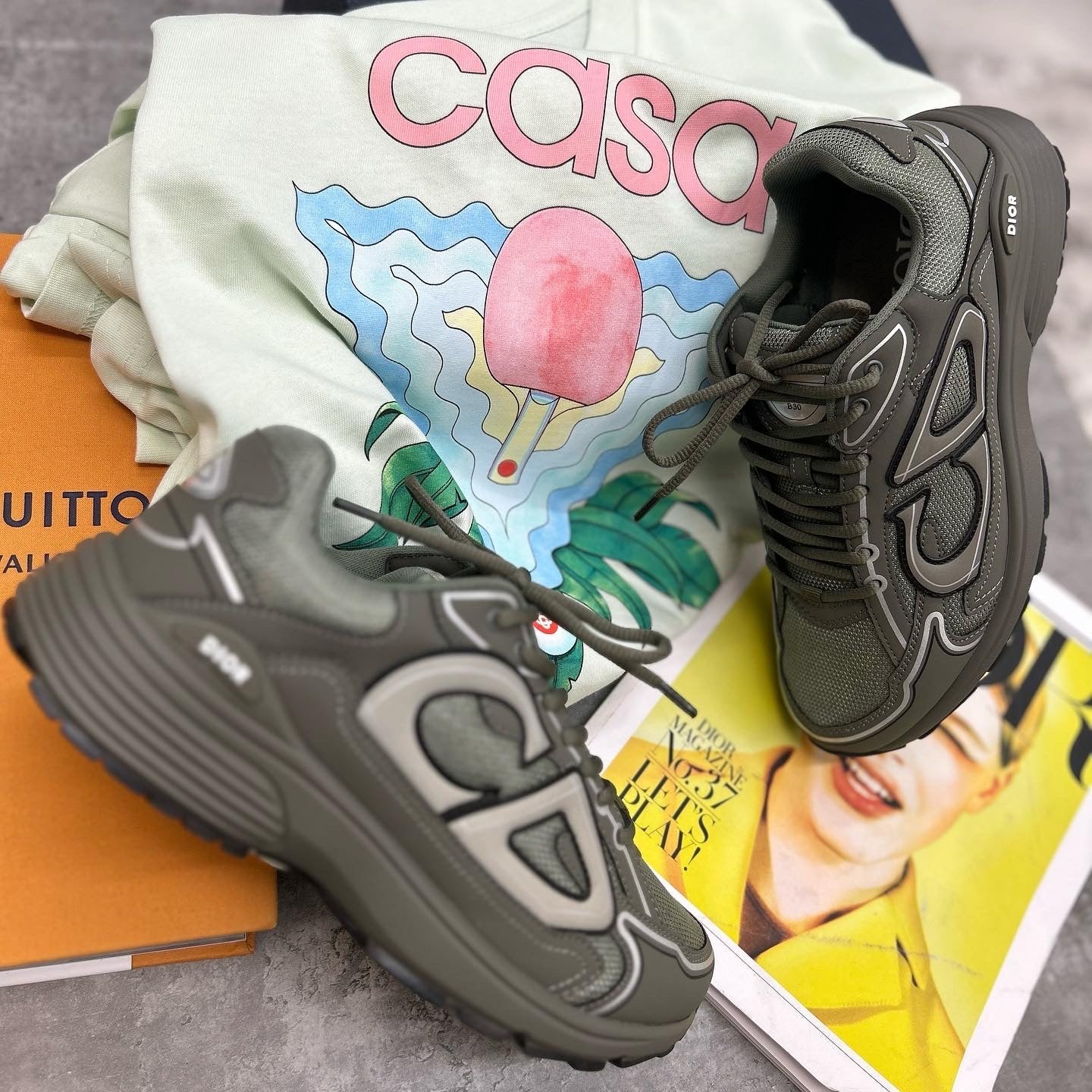 (PRE-ORDER) B30 - TRAINER - KHAKI